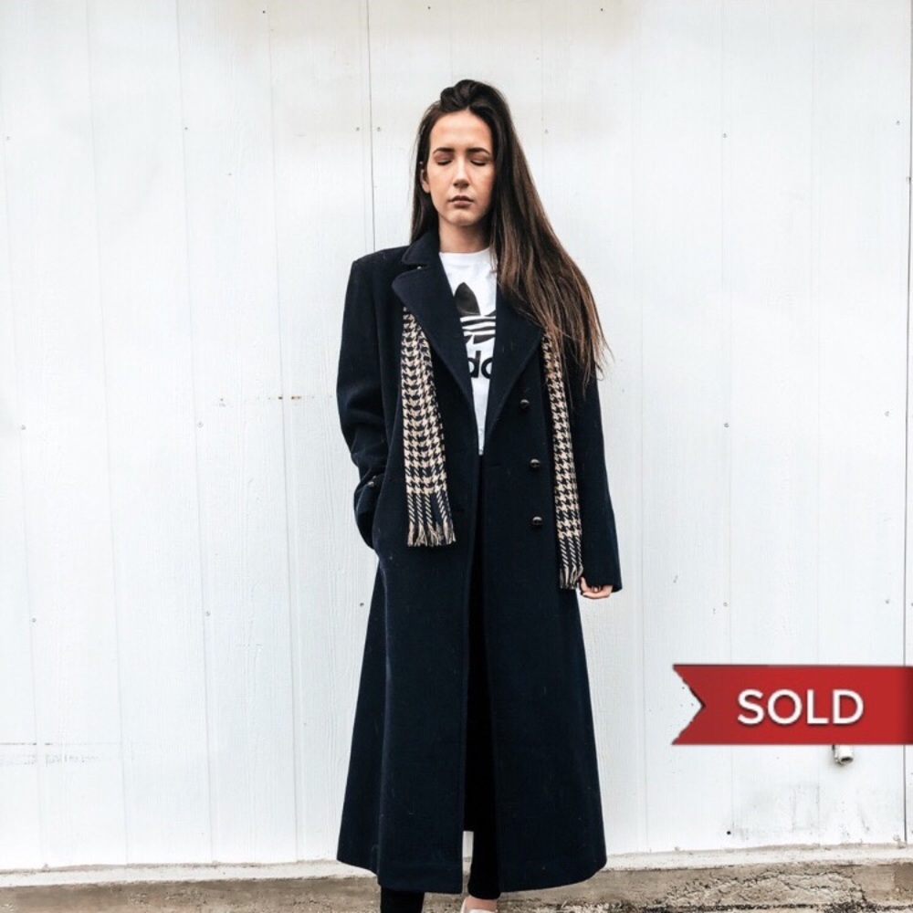 Vintage Navy Trench Coat w Scarf